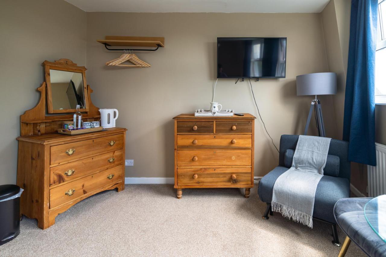 Sleepy Puffin Guest House Тенби Экстерьер фото